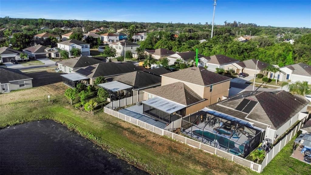 На продажу: $400,000 (6 спален, 3 ванн, 3362 Квадратных фут)