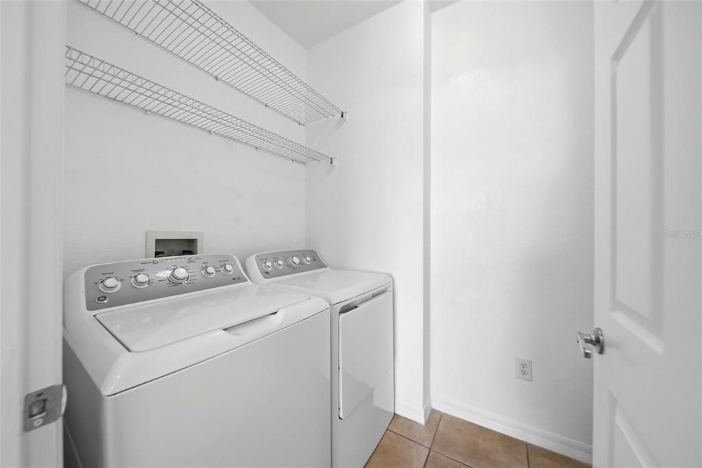 В аренду: $2,650 (2 спален, 2 ванн, 1250 Квадратных фут)