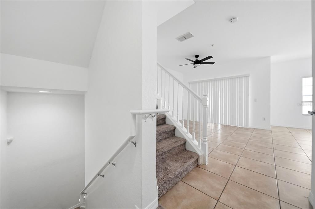 В аренду: $2,650 (2 спален, 2 ванн, 1250 Квадратных фут)