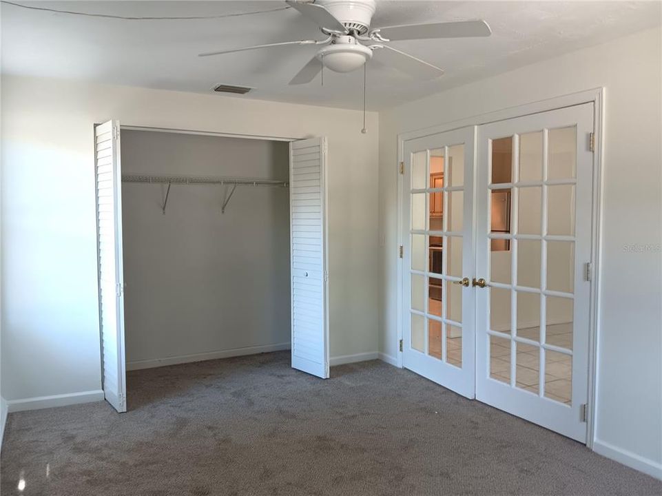 For Rent: $2,200 (3 beds, 2 baths, 1069 Square Feet)