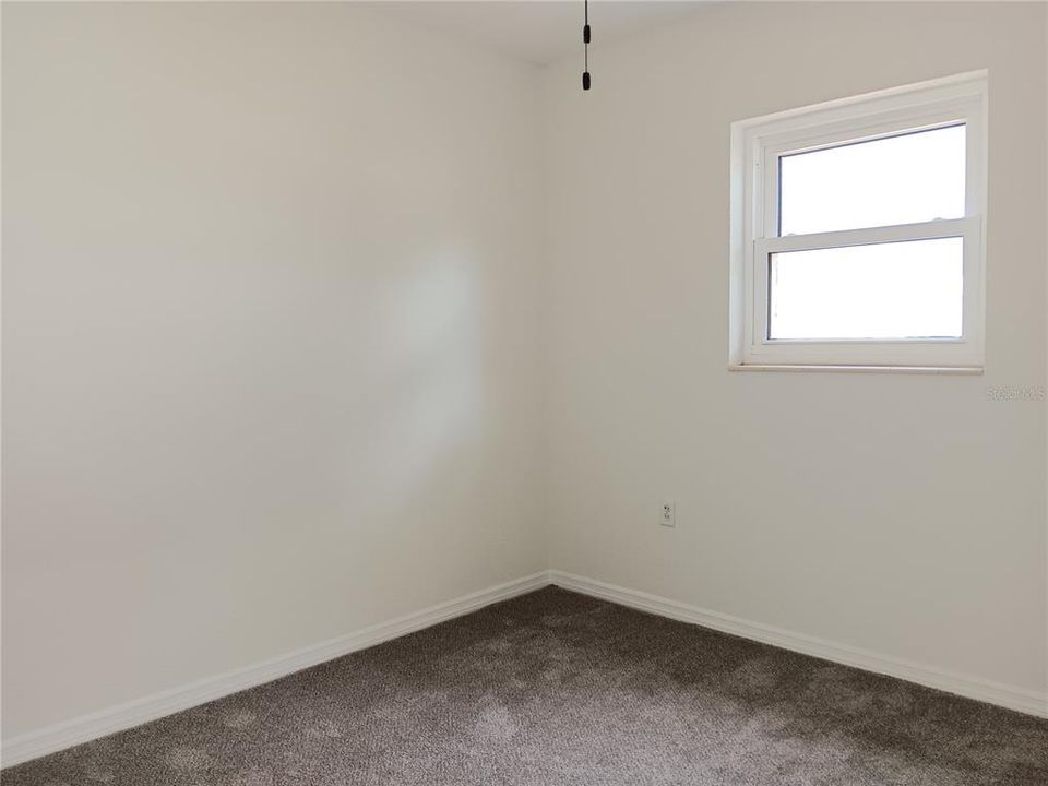 For Rent: $2,200 (3 beds, 2 baths, 1069 Square Feet)
