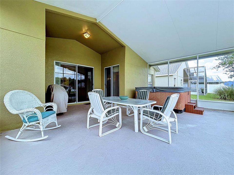 For Sale: $380,000 (4 beds, 3 baths, 1827 Square Feet)