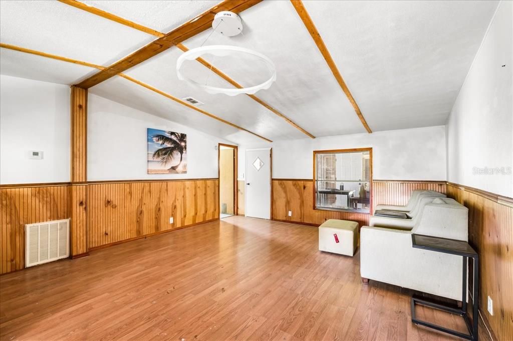 En Venta: $135,000 (3 camas, 2 baños, 1134 Pies cuadrados)