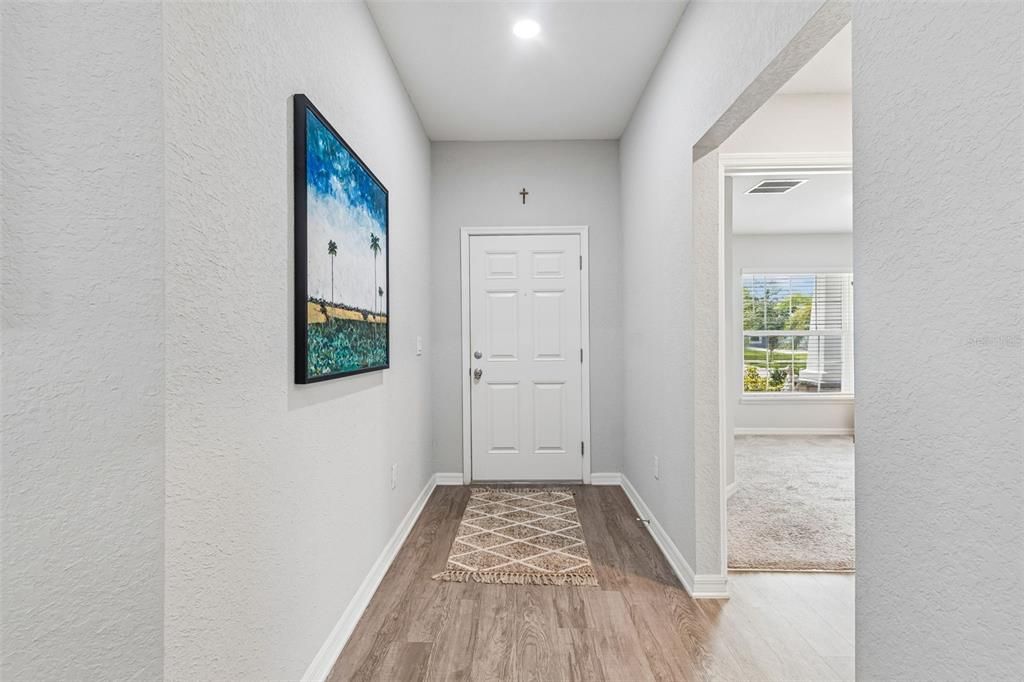 En Venta: $375,000 (4 camas, 2 baños, 1710 Pies cuadrados)