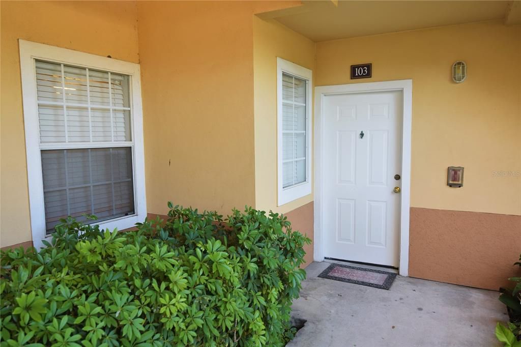 For Rent: $1,850 (2 beds, 2 baths, 1058 Square Feet)