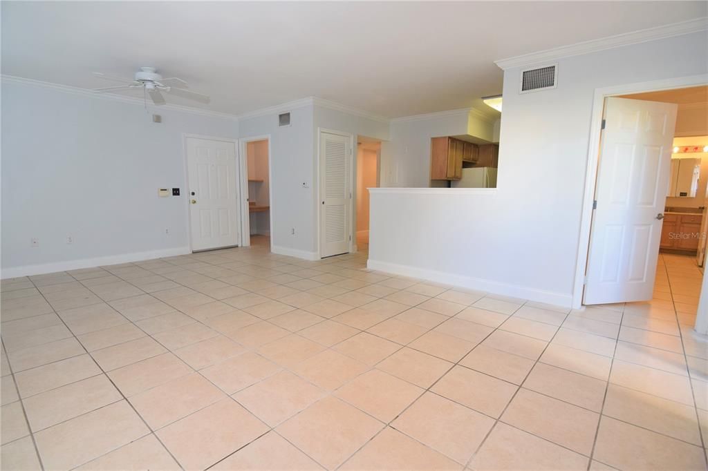 For Rent: $1,850 (2 beds, 2 baths, 1058 Square Feet)