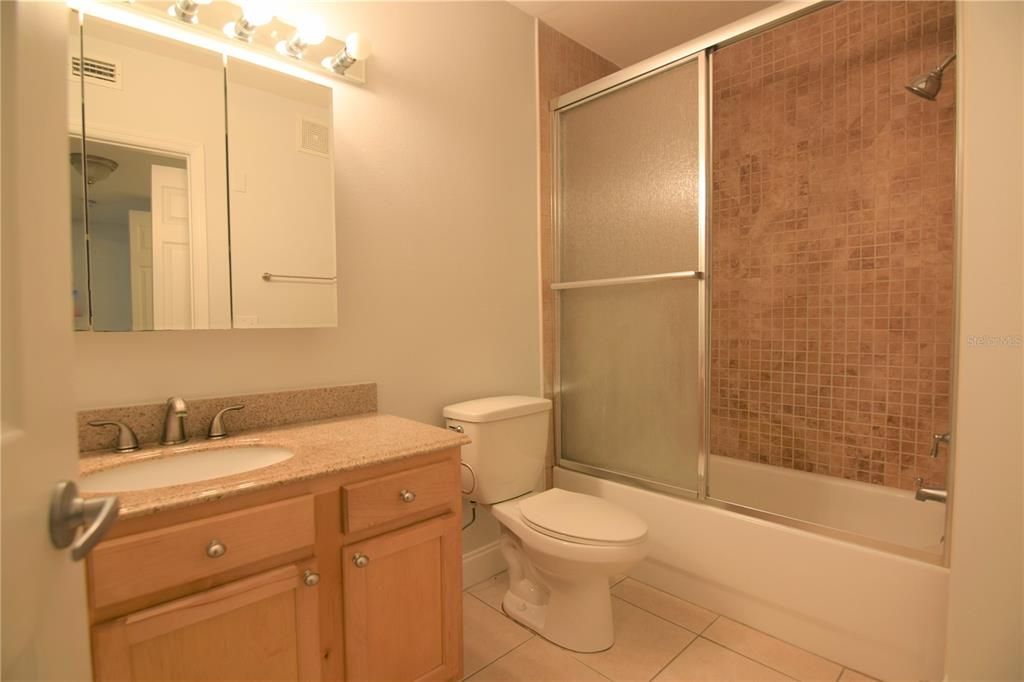 For Rent: $1,850 (2 beds, 2 baths, 1058 Square Feet)