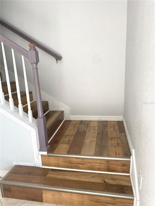 For Rent: $2,400 (3 beds, 2 baths, 1986 Square Feet)