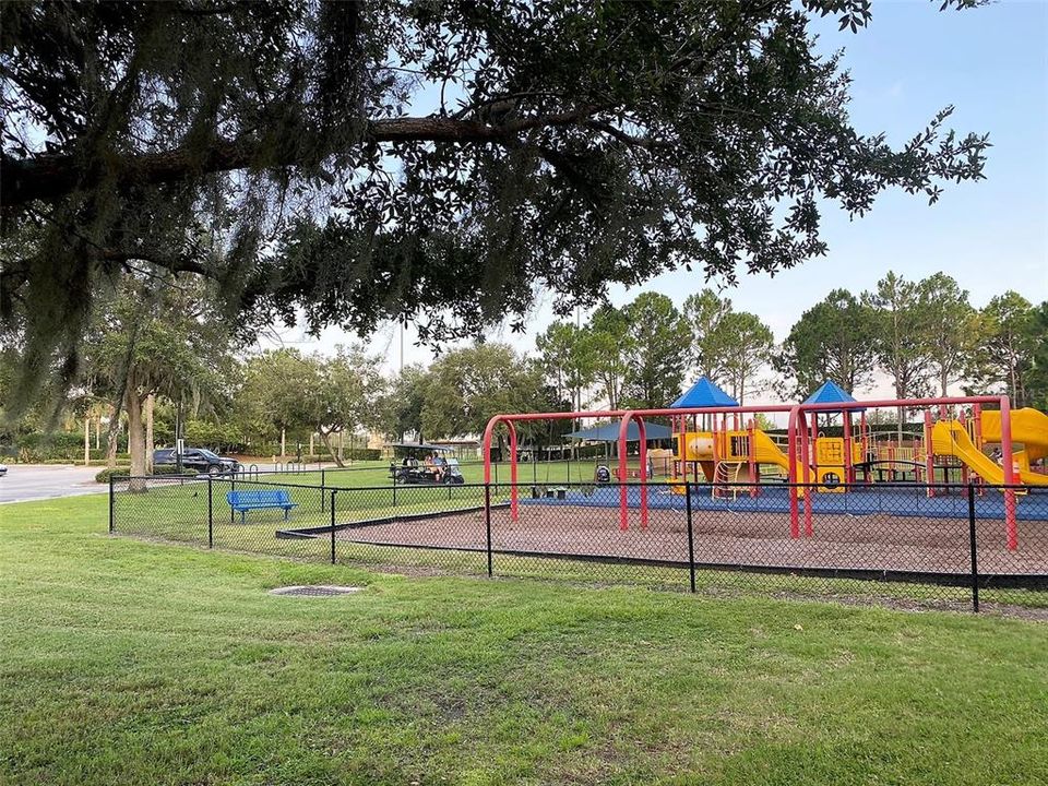 For Rent: $2,400 (3 beds, 2 baths, 1986 Square Feet)