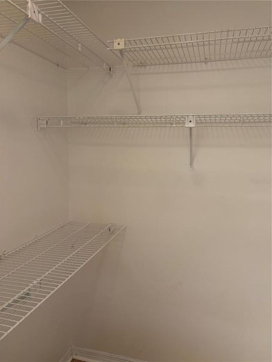 En Venta: $315,000 (3 camas, 2 baños, 1600 Pies cuadrados)