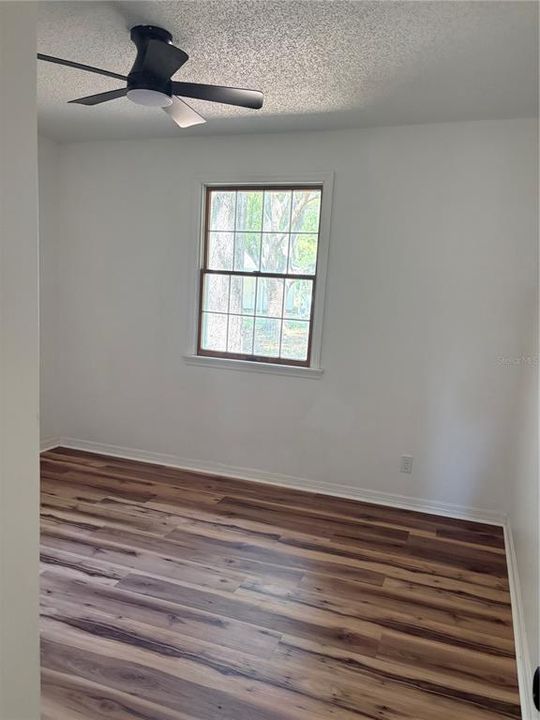 En Venta: $315,000 (3 camas, 2 baños, 1600 Pies cuadrados)