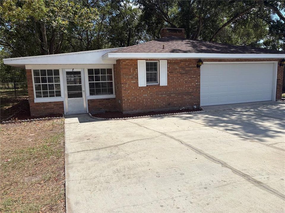 En Venta: $315,000 (3 camas, 2 baños, 1600 Pies cuadrados)