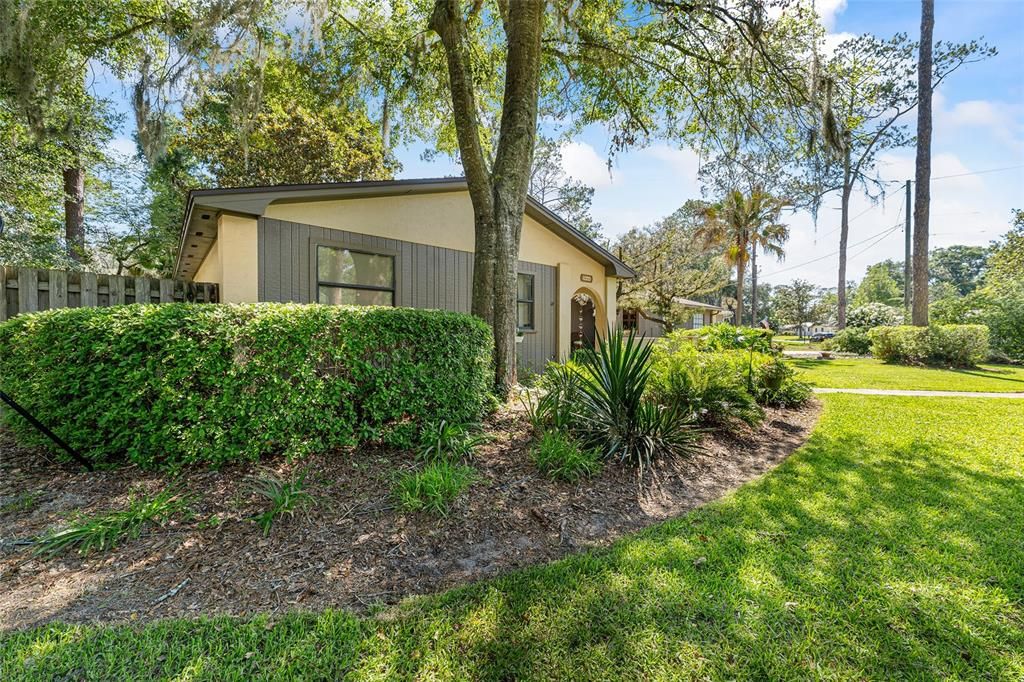 For Sale: $459,000 (4 beds, 2 baths, 2137 Square Feet)