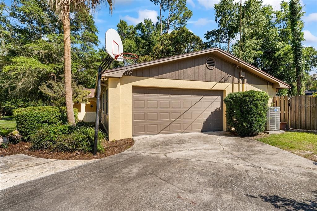 For Sale: $459,000 (4 beds, 2 baths, 2137 Square Feet)