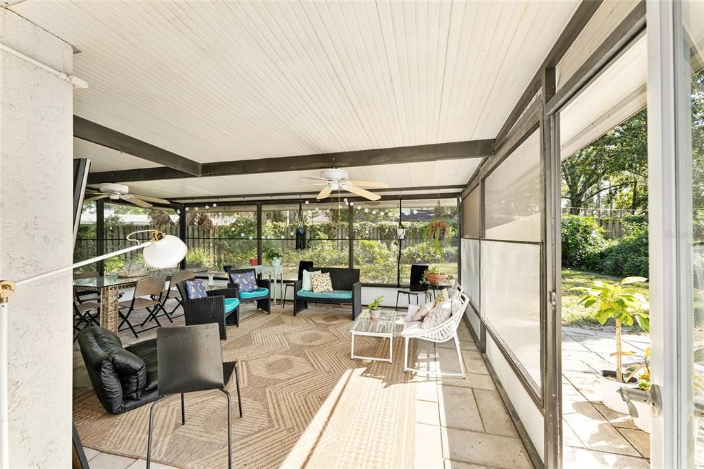 For Sale: $459,000 (4 beds, 2 baths, 2137 Square Feet)