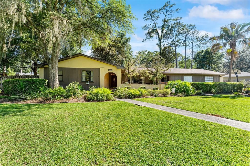 For Sale: $459,000 (4 beds, 2 baths, 2137 Square Feet)
