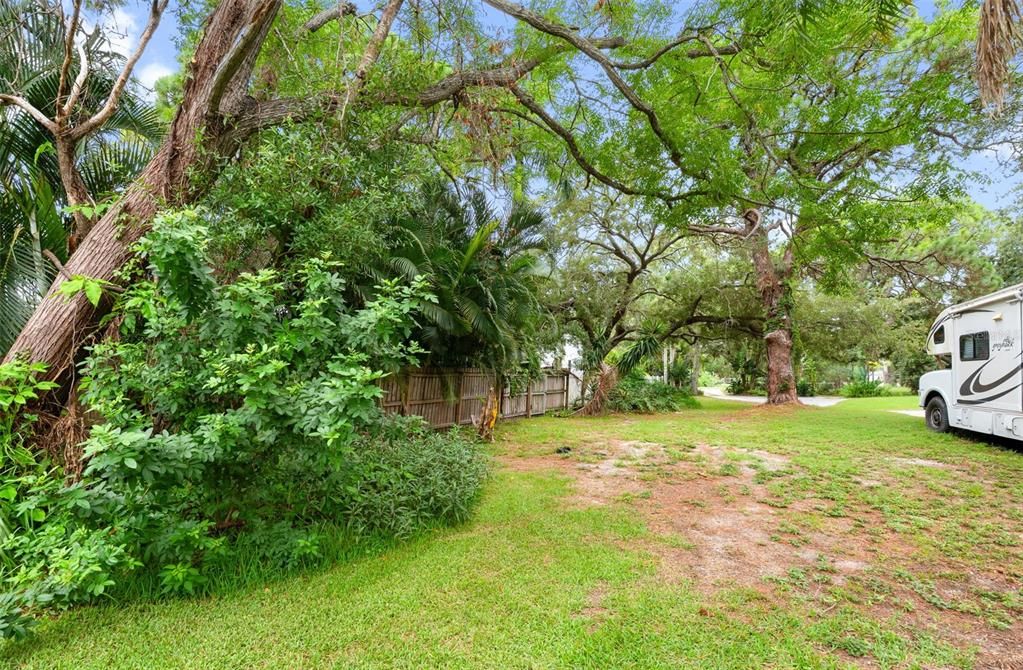 En Venta: $429,999 (0.54 acres)