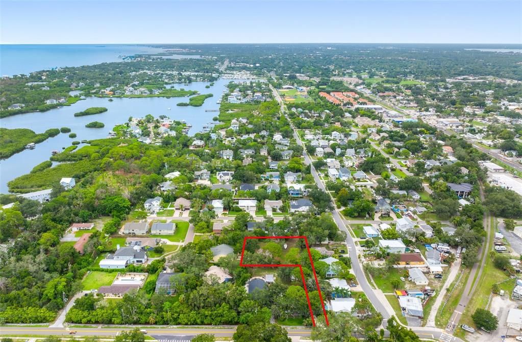 En Venta: $429,999 (0.54 acres)
