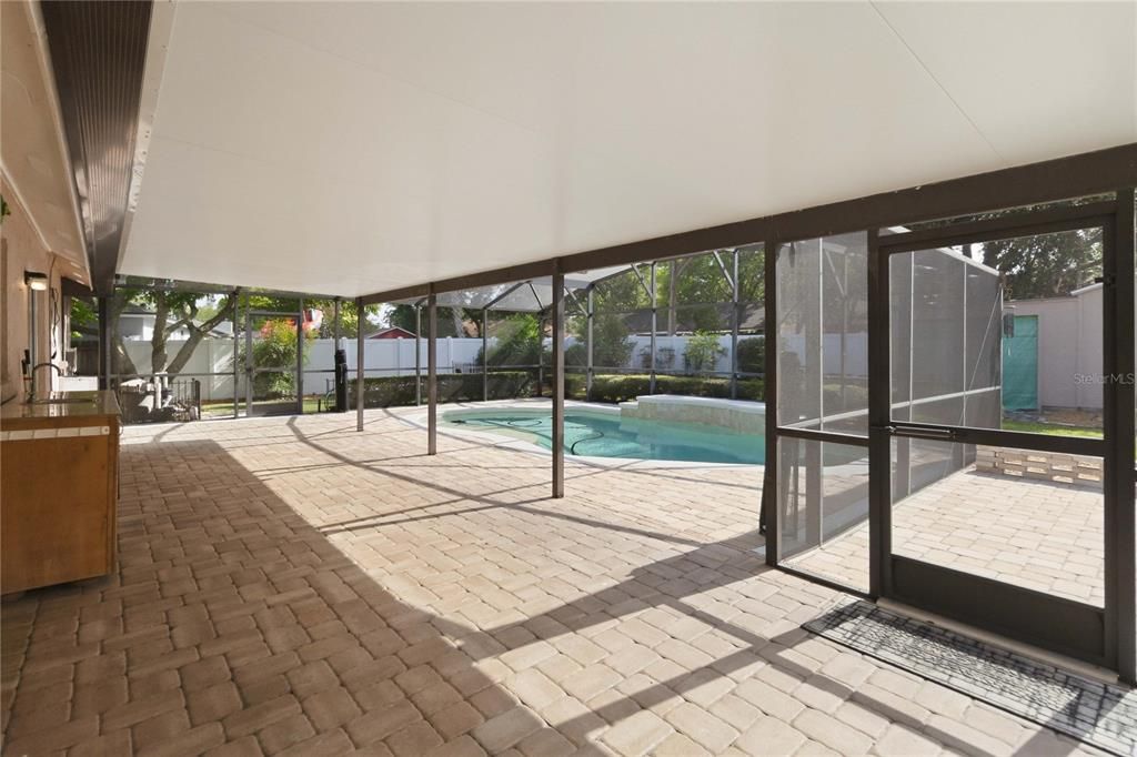 : $380,000 (3 beds, 2 baths, 1460 Square Feet)