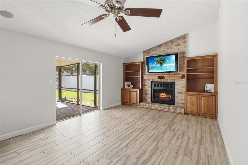 : $380,000 (3 beds, 2 baths, 1460 Square Feet)