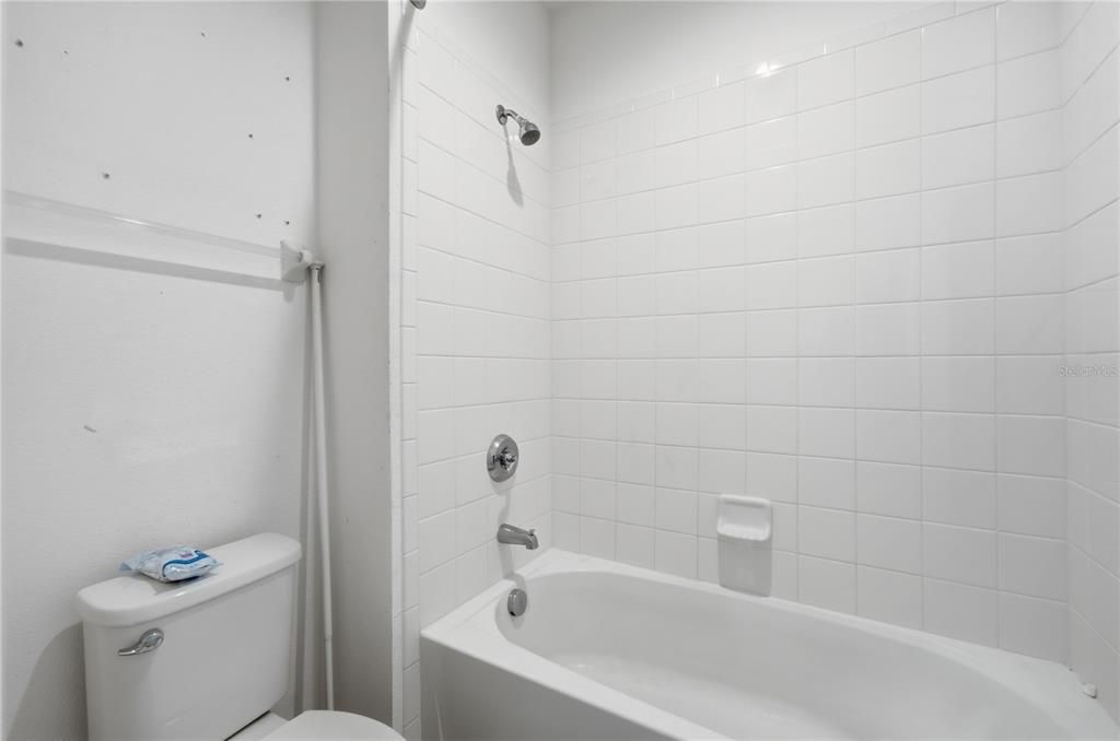 На продажу: $299,900 (3 спален, 2 ванн, 1525 Квадратных фут)