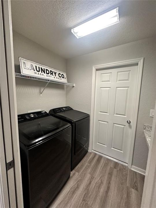 В аренду: $2,300 (4 спален, 2 ванн, 1711 Квадратных фут)