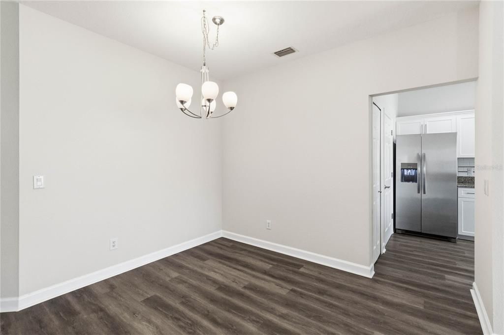 Activo con contrato: $514,000 (4 camas, 3 baños, 2024 Pies cuadrados)