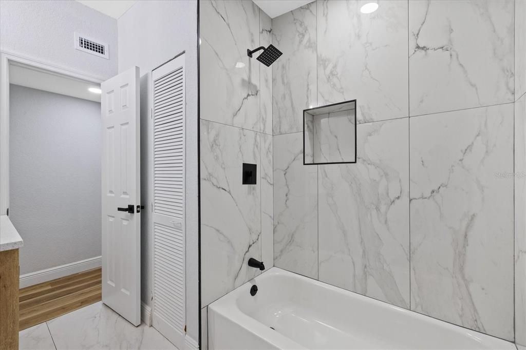 На продажу: $519,900 (4 спален, 3 ванн, 1608 Квадратных фут)