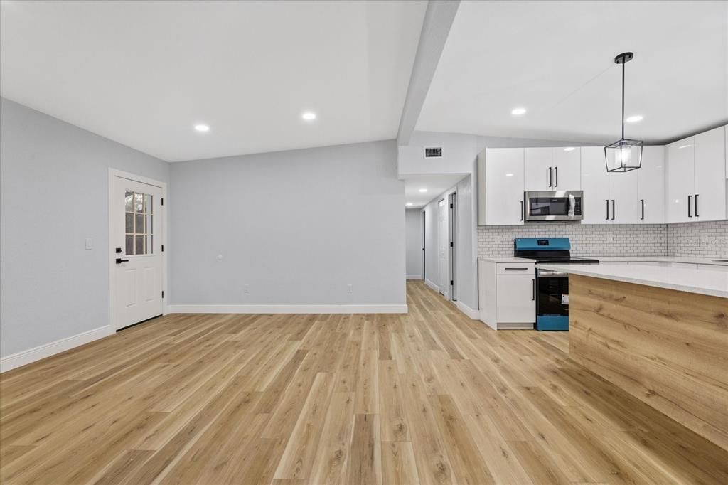 На продажу: $519,900 (4 спален, 3 ванн, 1608 Квадратных фут)