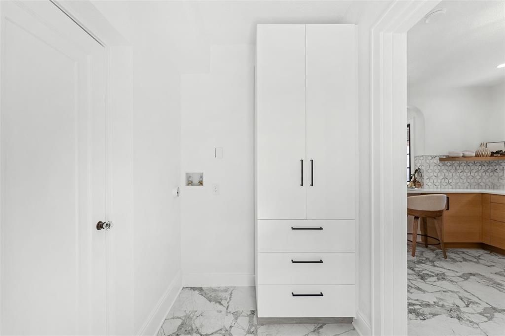 На продажу: $775,000 (2 спален, 2 ванн, 1554 Квадратных фут)