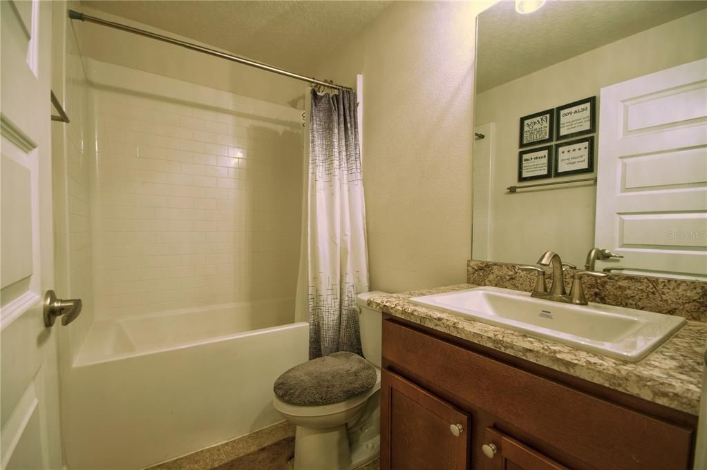 For Sale: $359,000 (4 beds, 3 baths, 2106 Square Feet)