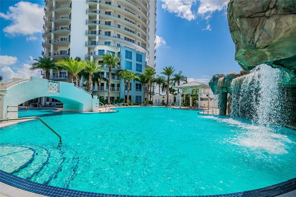 For Sale: $769,000 (2 beds, 2 baths, 1346 Square Feet)