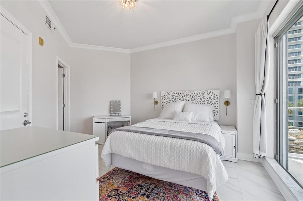 For Sale: $769,000 (2 beds, 2 baths, 1346 Square Feet)
