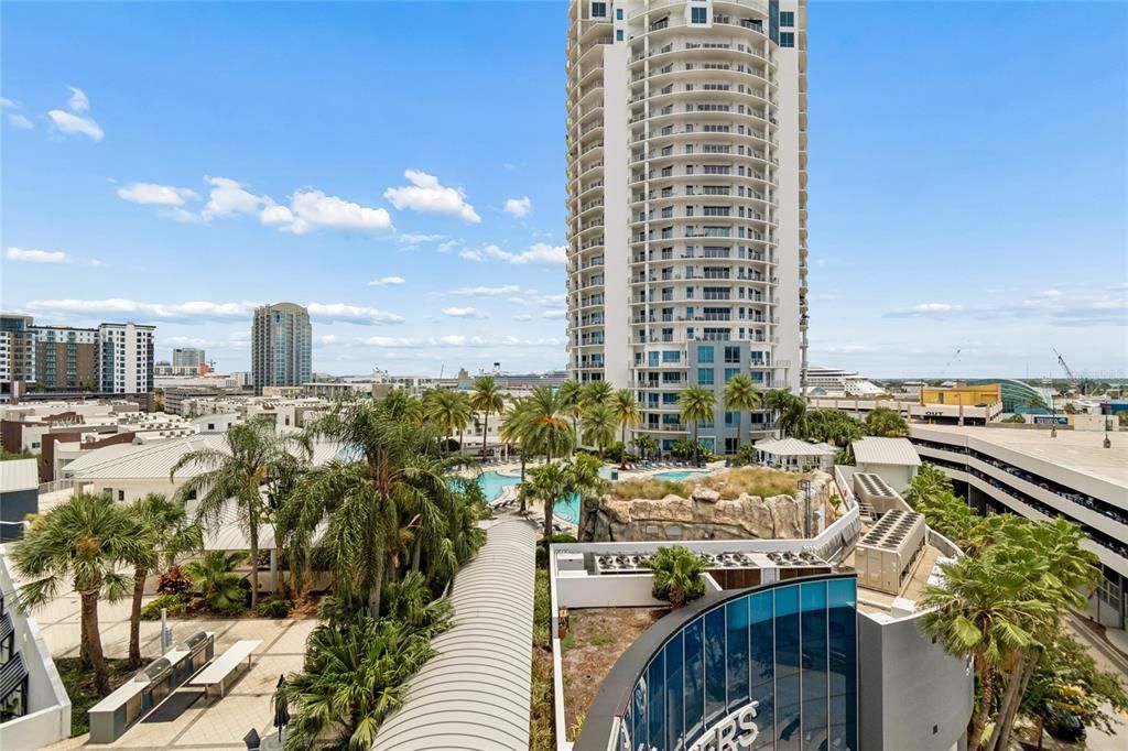For Sale: $769,000 (2 beds, 2 baths, 1346 Square Feet)