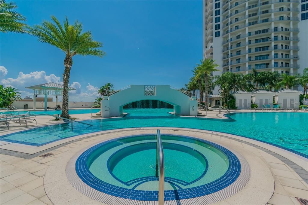 For Sale: $769,000 (2 beds, 2 baths, 1346 Square Feet)