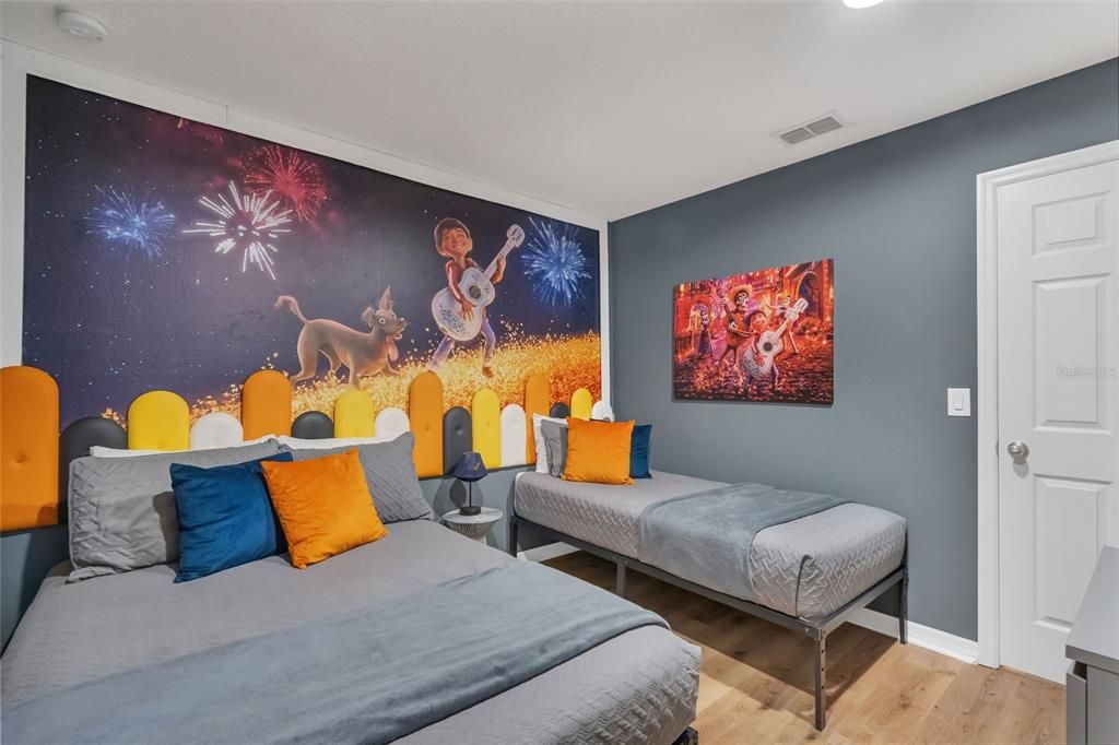 En Venta: $315,000 (3 camas, 2 baños, 1470 Pies cuadrados)