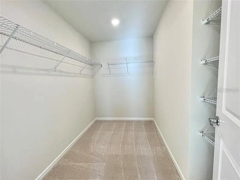 В аренду: $3,300 (4 спален, 3 ванн, 2042 Квадратных фут)