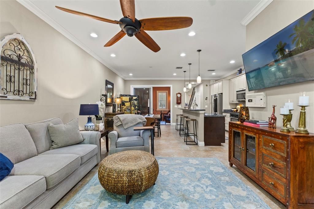 En Venta: $765,000 (3 camas, 2 baños, 2152 Pies cuadrados)