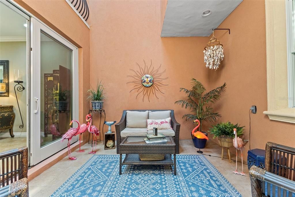 En Venta: $765,000 (3 camas, 2 baños, 2152 Pies cuadrados)
