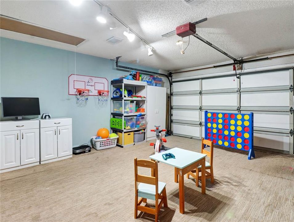 На продажу: $625,000 (3 спален, 2 ванн, 2039 Квадратных фут)