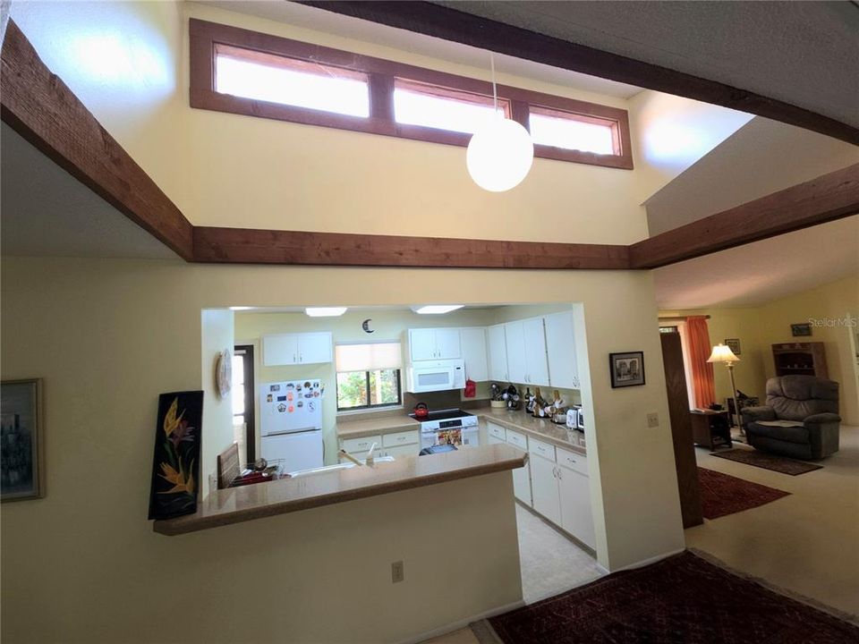 На продажу: $318,000 (3 спален, 2 ванн, 1805 Квадратных фут)