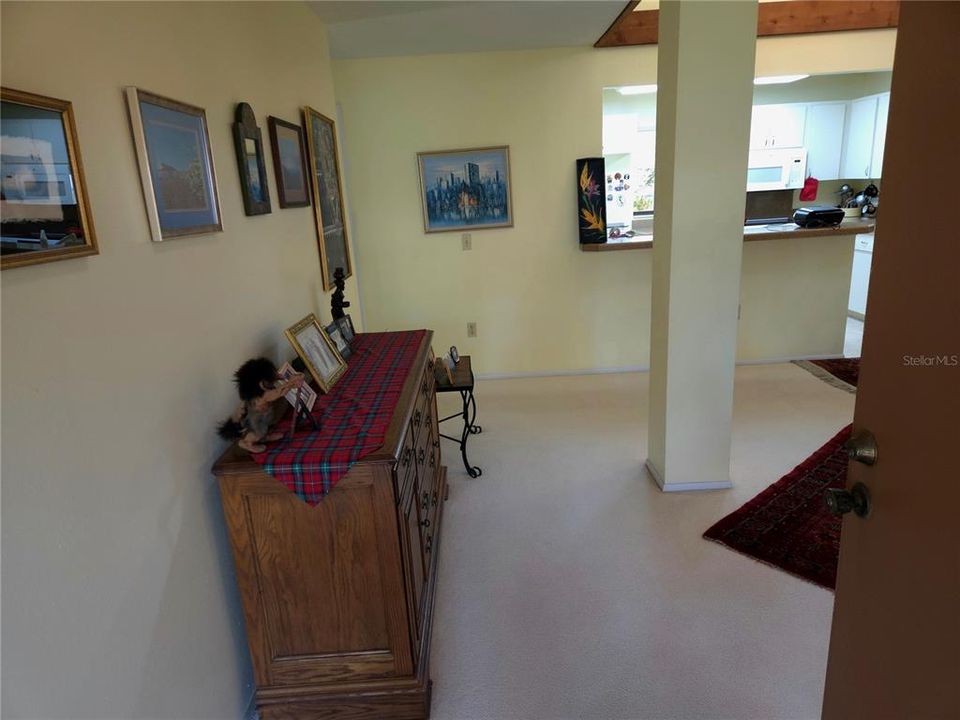 На продажу: $318,000 (3 спален, 2 ванн, 1805 Квадратных фут)