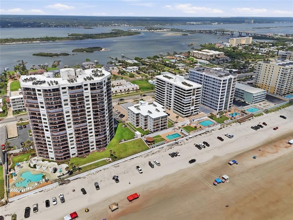 En Venta: $300,000 (1 camas, 1 baños, 874 Pies cuadrados)