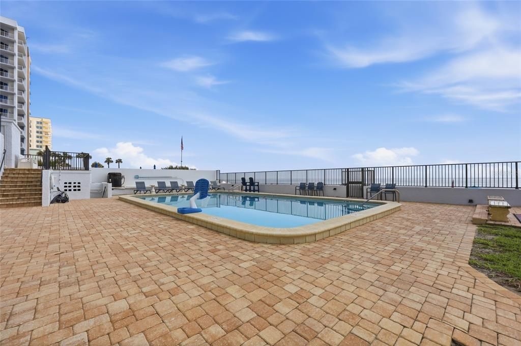 En Venta: $300,000 (1 camas, 1 baños, 874 Pies cuadrados)