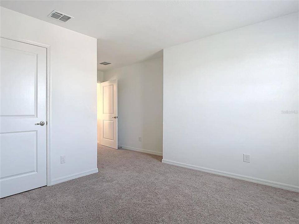 В аренду: $2,800 (5 спален, 4 ванн, 2804 Квадратных фут)