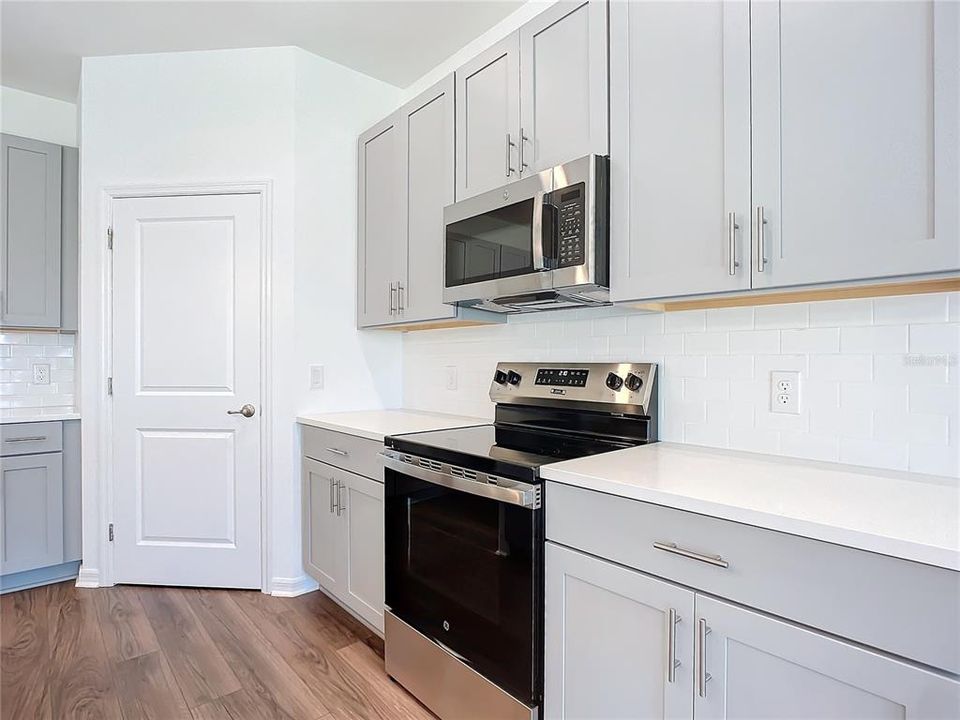 В аренду: $2,800 (5 спален, 4 ванн, 2804 Квадратных фут)