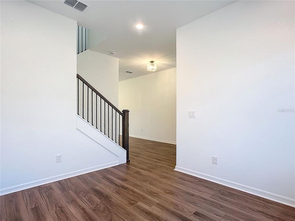 В аренду: $2,800 (5 спален, 4 ванн, 2804 Квадратных фут)