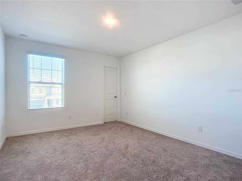 В аренду: $2,800 (5 спален, 4 ванн, 2804 Квадратных фут)
