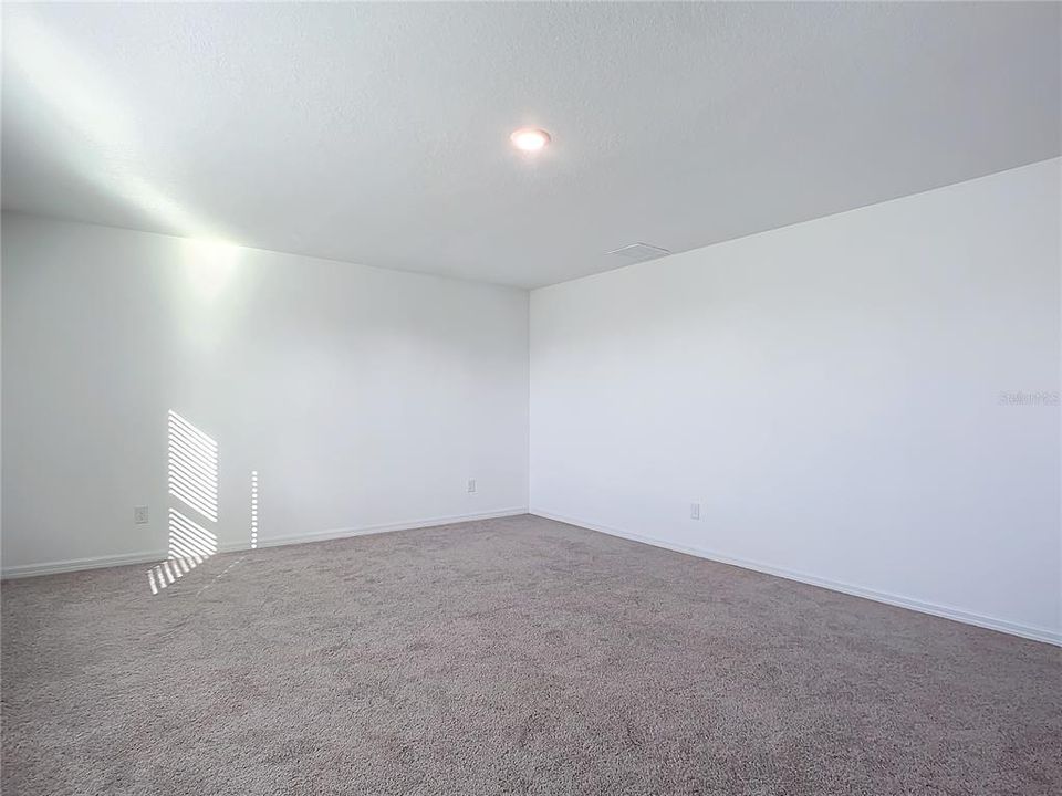В аренду: $2,800 (5 спален, 4 ванн, 2804 Квадратных фут)