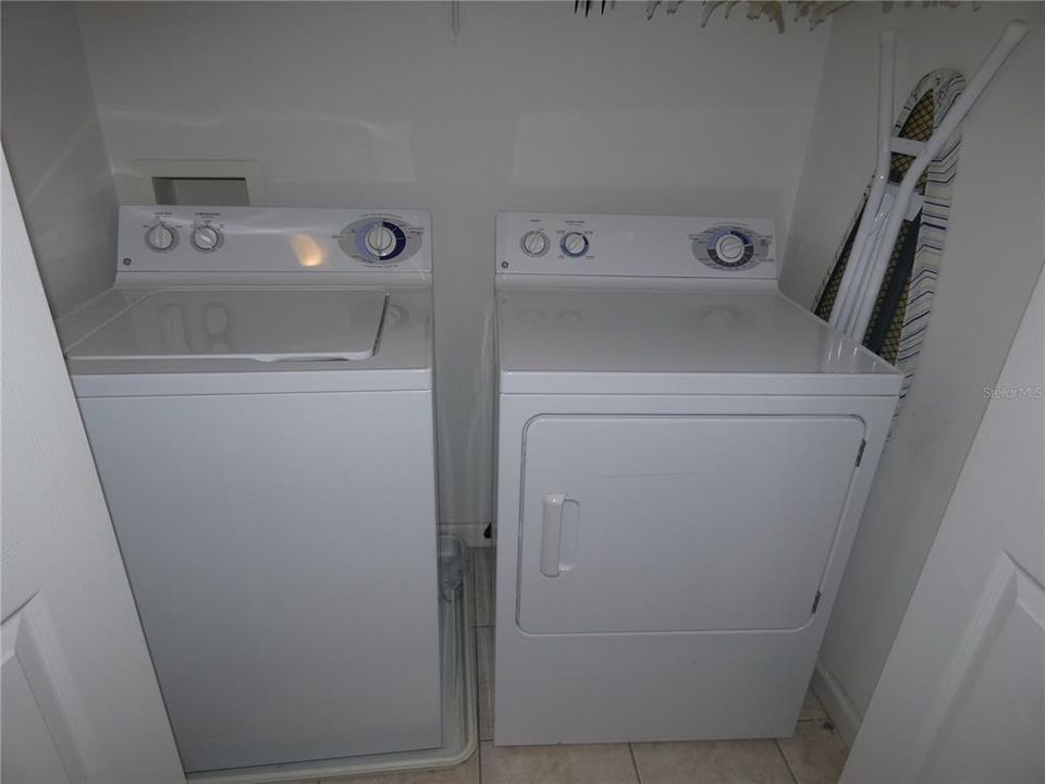 En Venta: $324,900 (3 camas, 2 baños, 1682 Pies cuadrados)